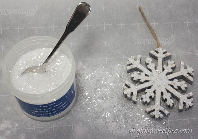 How to Make a Sparkling Snowflake Christmas Ornament 