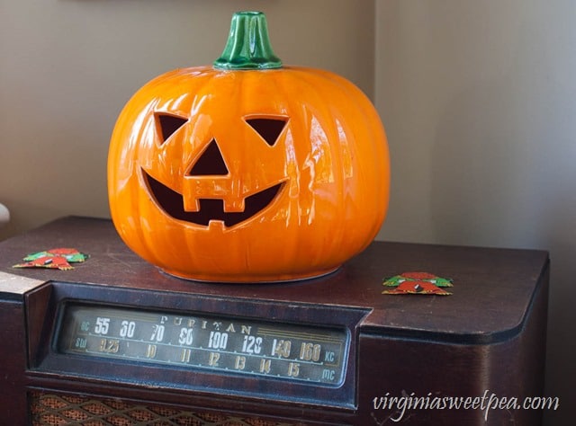 Halloween Ceramic Jack-O-Lantern