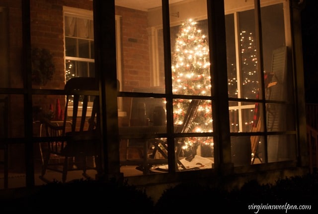 Christmas on the Porch - A porch decorated for Christmas with Vintage Style. virginiasweetpea.com