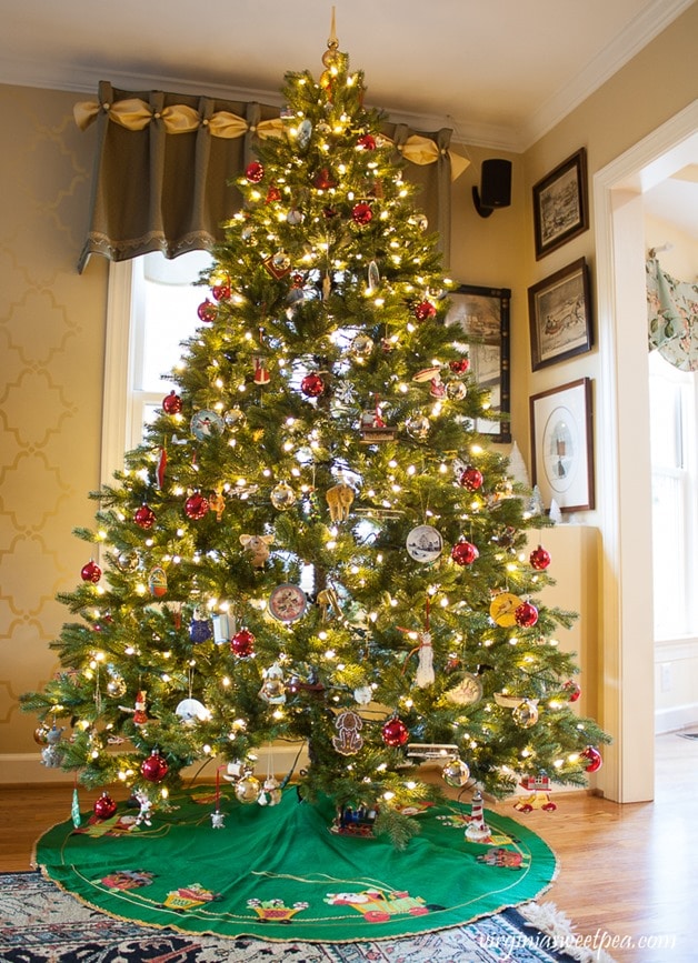 Christmas Tree with Vintage 1970's Tree Skirt - virginiasweetpea.com