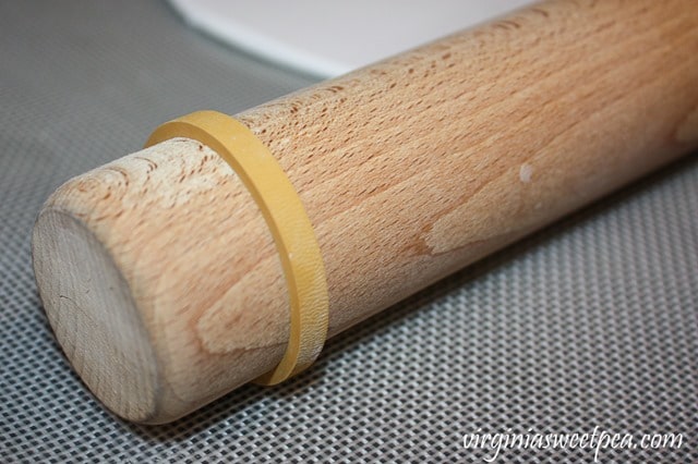 Dough Thickness Guides for a Rolling Pin