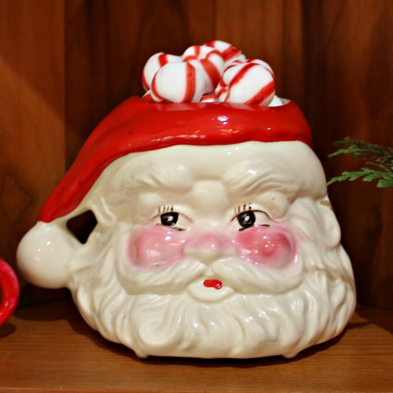 Vintage Santa Mug - Vintage Santa Candle - See a kitchen decorated for Christmas with vintage finds. virginiasweetpea.com