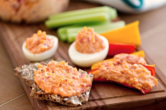 Homemade Pimento Cheese Recipe - This classic southern spread is great on crackers, a sandwich, or on veggies. #pimentocheeserecipe #pimentocheese
