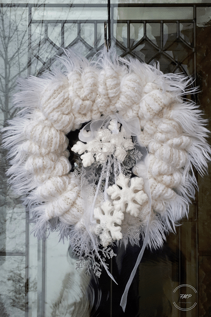 How to Make a Winter Wreath from a Scarf