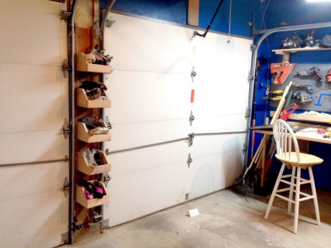 Build shelves for a garage between garage doors