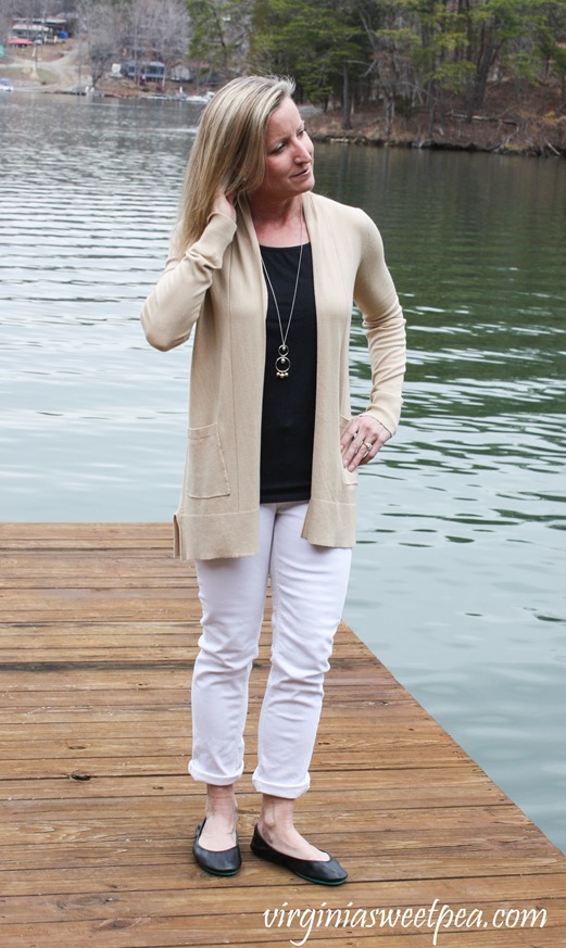 Stitch Fix Review for March 2018 -Pink Clover Penton Two Pocket Cardigan - virginiasweetpea.com #stitchfix #stitchfixreview #fashion #fashionover40