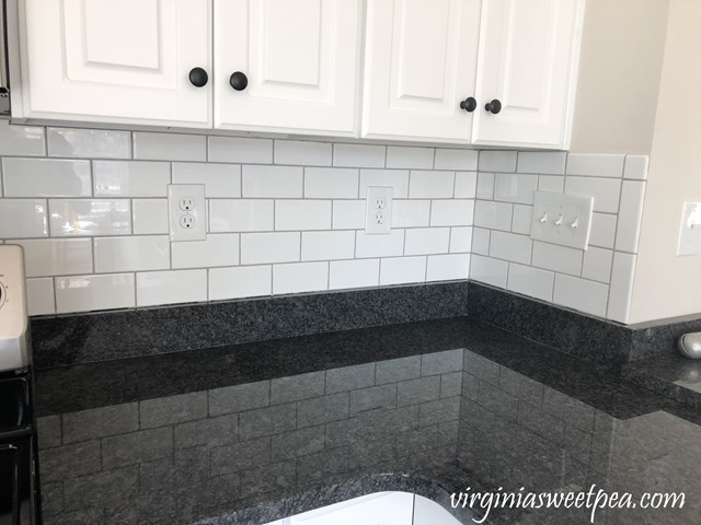 How to Install a Subway Tile Backsplash - #backsplash #subwaytile #smithmountainlake