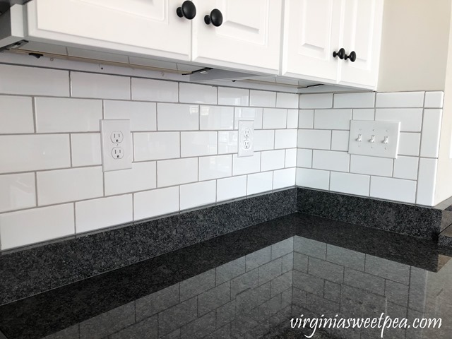 DIY Subway Tile Backsplash at Smith Mountain Lake - #subwaytile #backsplash #smithmountainlake