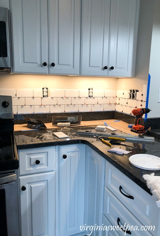 How to Install a Subway Tile Backsplash - #backsplash #subwaytile #smithmountainlake