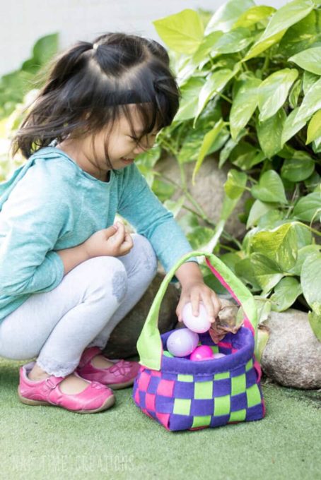 DIY Woven Felt Easter Basket Tutorial - Best of the Weekend Feature for March 30, 2018