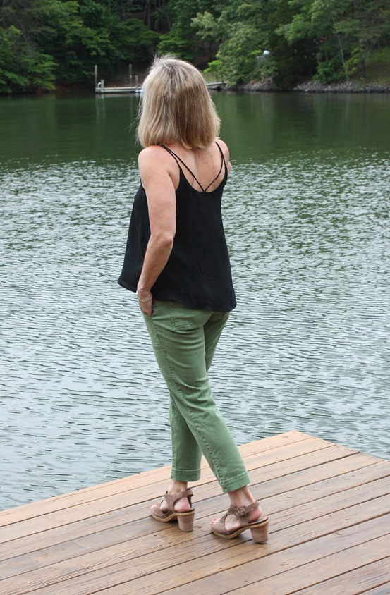 Stitch Fix Review for June 2018 - Chloe Oliver Caliope Blouse with Lila Ryan Kati Chino Cargo Straight Leg Pant. #stitchfix #stitchfixsummer #summerfashion #fashionover40