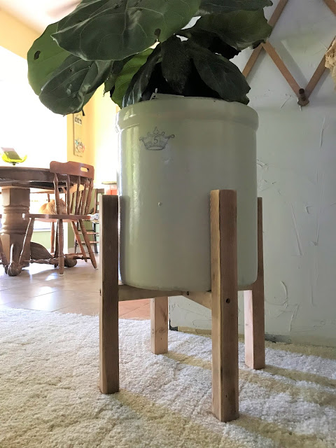 How to Make a West Elm Style Planter for Free - Best of the Weekend Feature for June 1, 2018