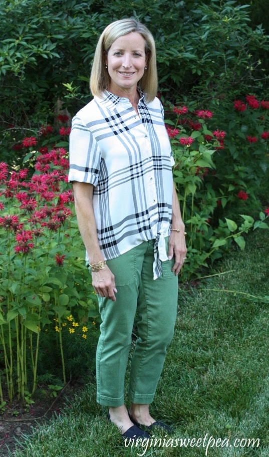 Stitch Fix Review for July 2018 - Tinsel Lanisa Tie Front Button Down Top #stitchfix #stitchfixsummer #summerfashion #fashionover40