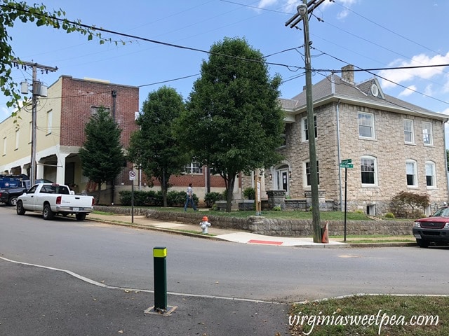 Touring the Stone House at Black Dog Salvage - My family connection to the home. #blackdogsalvage #roanokeva #hometour