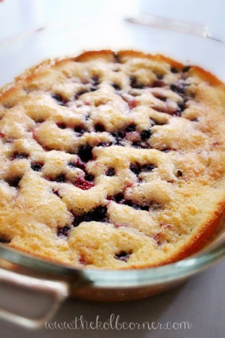 Homemade Blackberry Cobbler Recipe - Best of the Weekend Feature for June 22, 2018