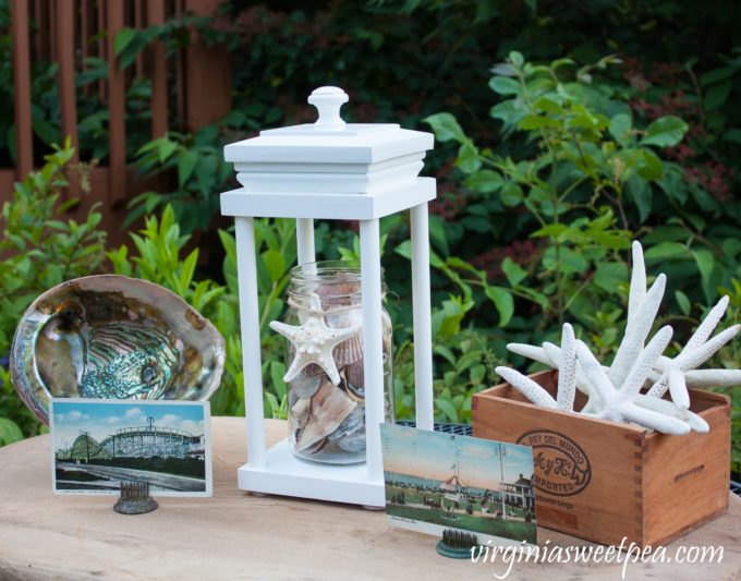 Easy DIY Decorative Lantern - Learn how to make this lantern that can be used for decor in any season. #DIY #DIYlantern #lantern #woodworking