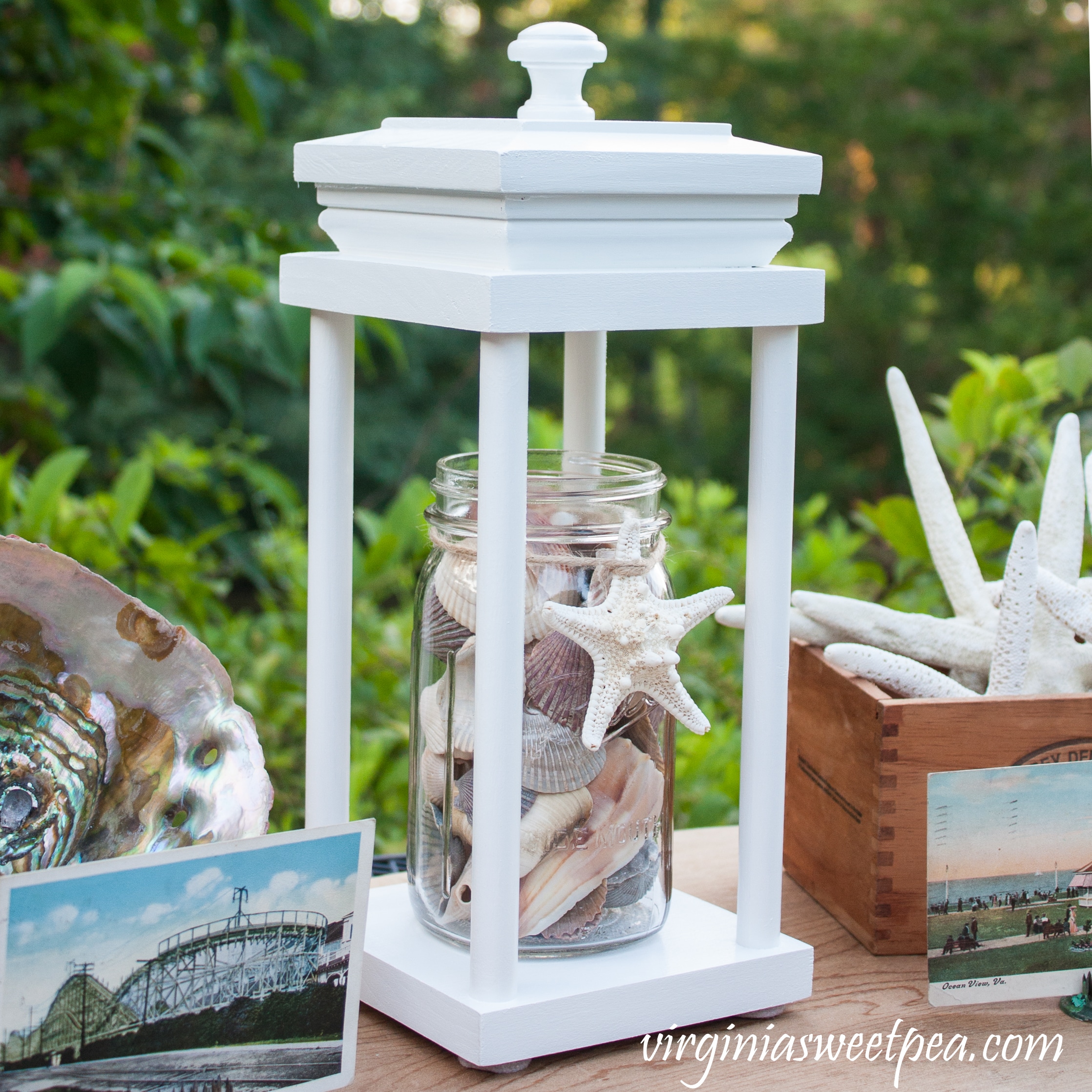 Easy DIY Decorative Lantern - Learn how to make this lantern that can be used for decor in any season. #DIY #DIYlantern #lantern #woodworking