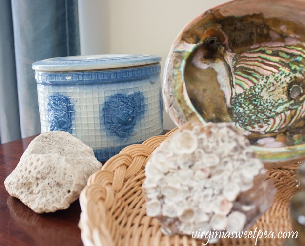 Decorating for Summer with Beach Vignettes