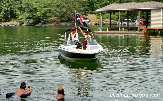 Pirate Days at Smith Mountain Lake - Skulina Pirate Family #smithmountainlake #sml #piratedays #smlpiratedays #shermanskulina