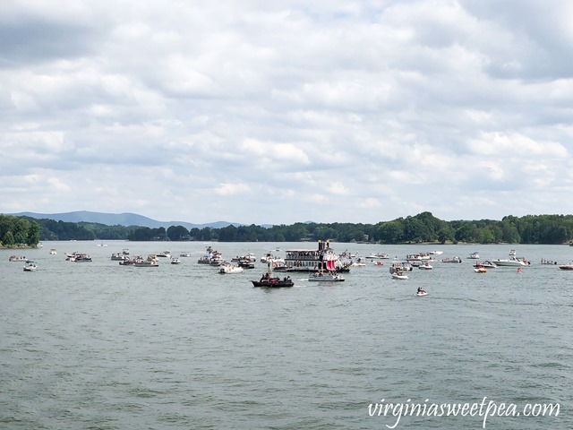 Pirate Days at Smith Mountain Lake - Water Battle at Hales Ford Bridge #smithmountainlake #sml #piratedays #smlpiratedays