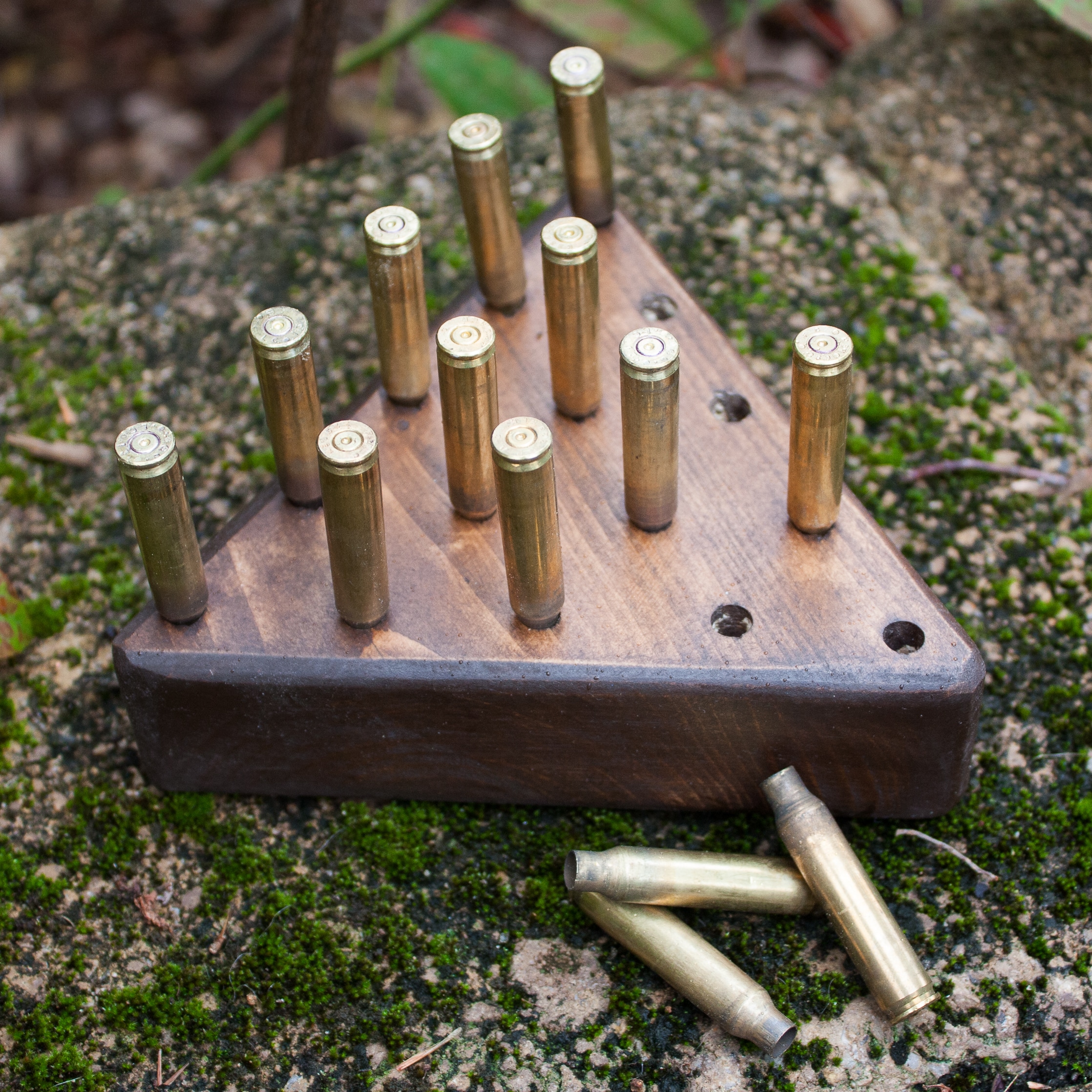 DIY Peg Game with Brass Casings - Learn how to make this game to play with your family or to give as a gift. #diy #woodworking #diygame #diygift #groomsmangift