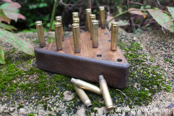 DIY Peg Game with Brass Casings - Learn how to make this game to play with your family or to give as a gift. #woodworking #DIY #diygame #diypeggame #diygift #groomsmangift