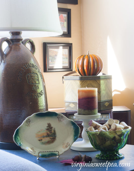 Vintage Fall Decor in the Family Room - A family room decorated for fall using vintage.