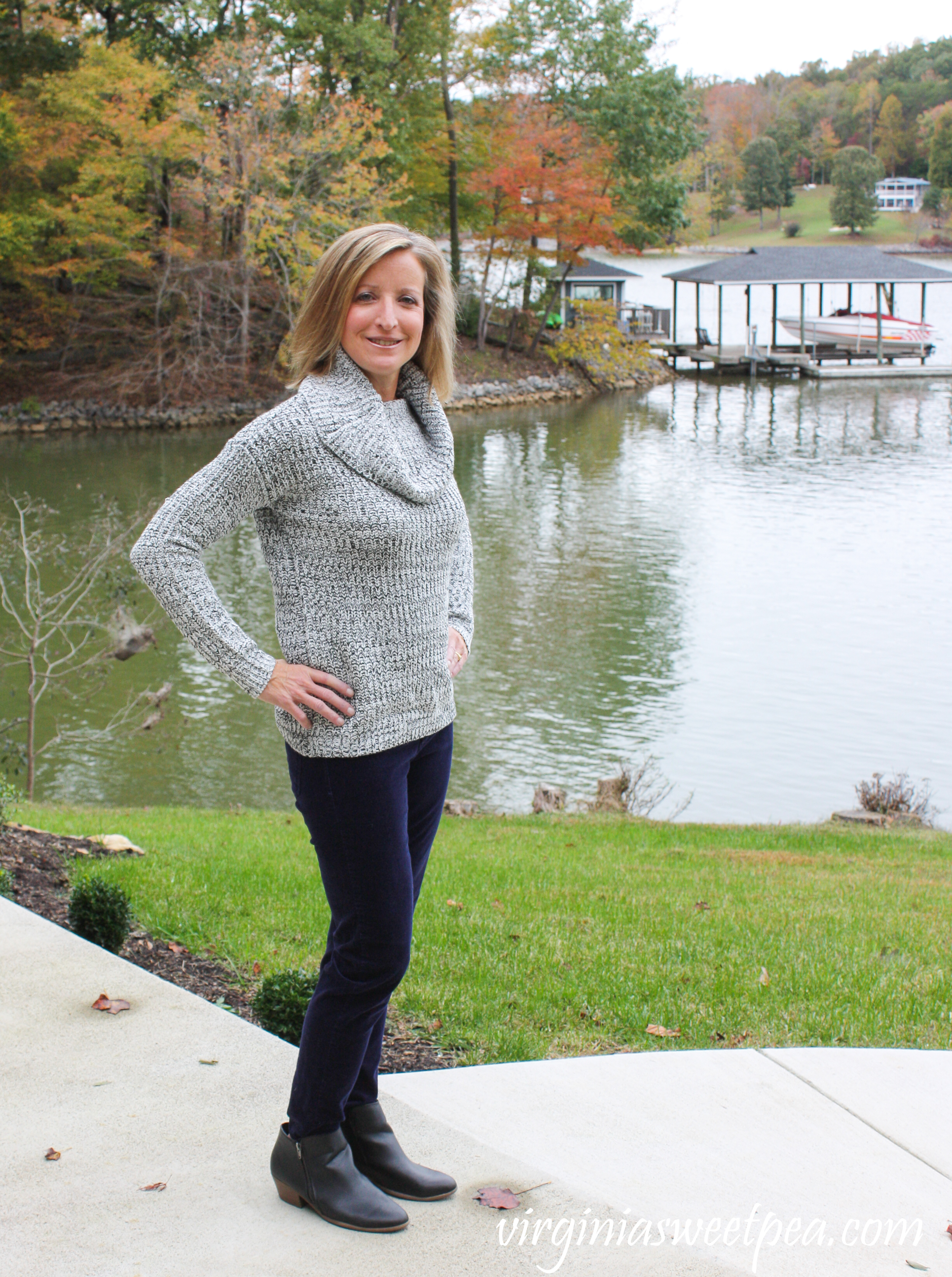 Stitch Fix Review for November 2018 - Madison Lilly Dartmouth Turtleneck Pullover with Edyson Hampton Skinny Corduroy #stitchfix #stitchfixreview #stitchfixfall #stitchfixwinter #fashionover40