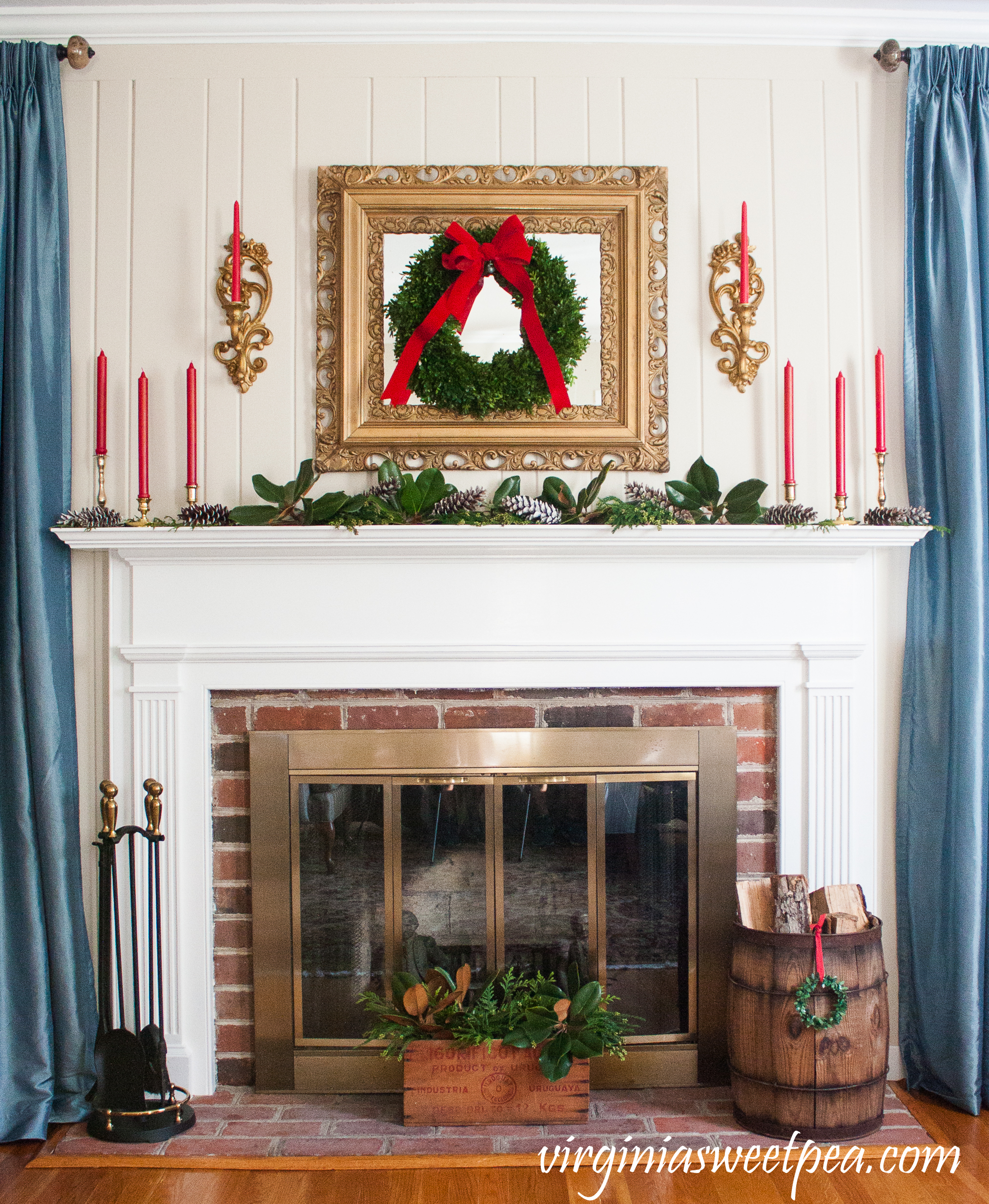 Traditional Southern Christmas Mantel - A traditional southern mantel styled for Christmas. #christmasmantel #christmasdecorating #christmas #favoritechristmasideas