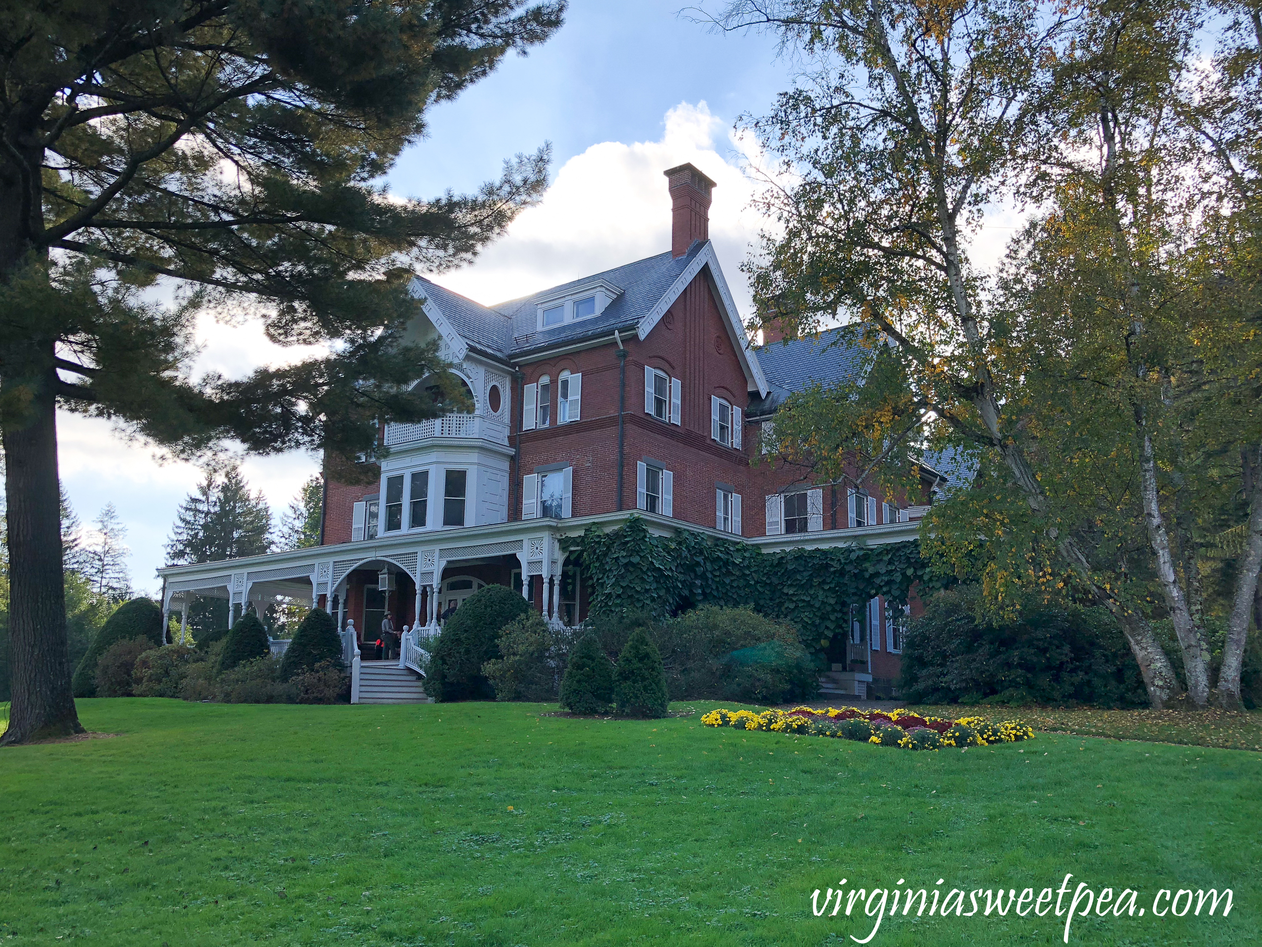 Touring the Marsh-Billings-Rockefeller Mansion in Woodstock, Vermont #vermont #travel #woodstockvermont
