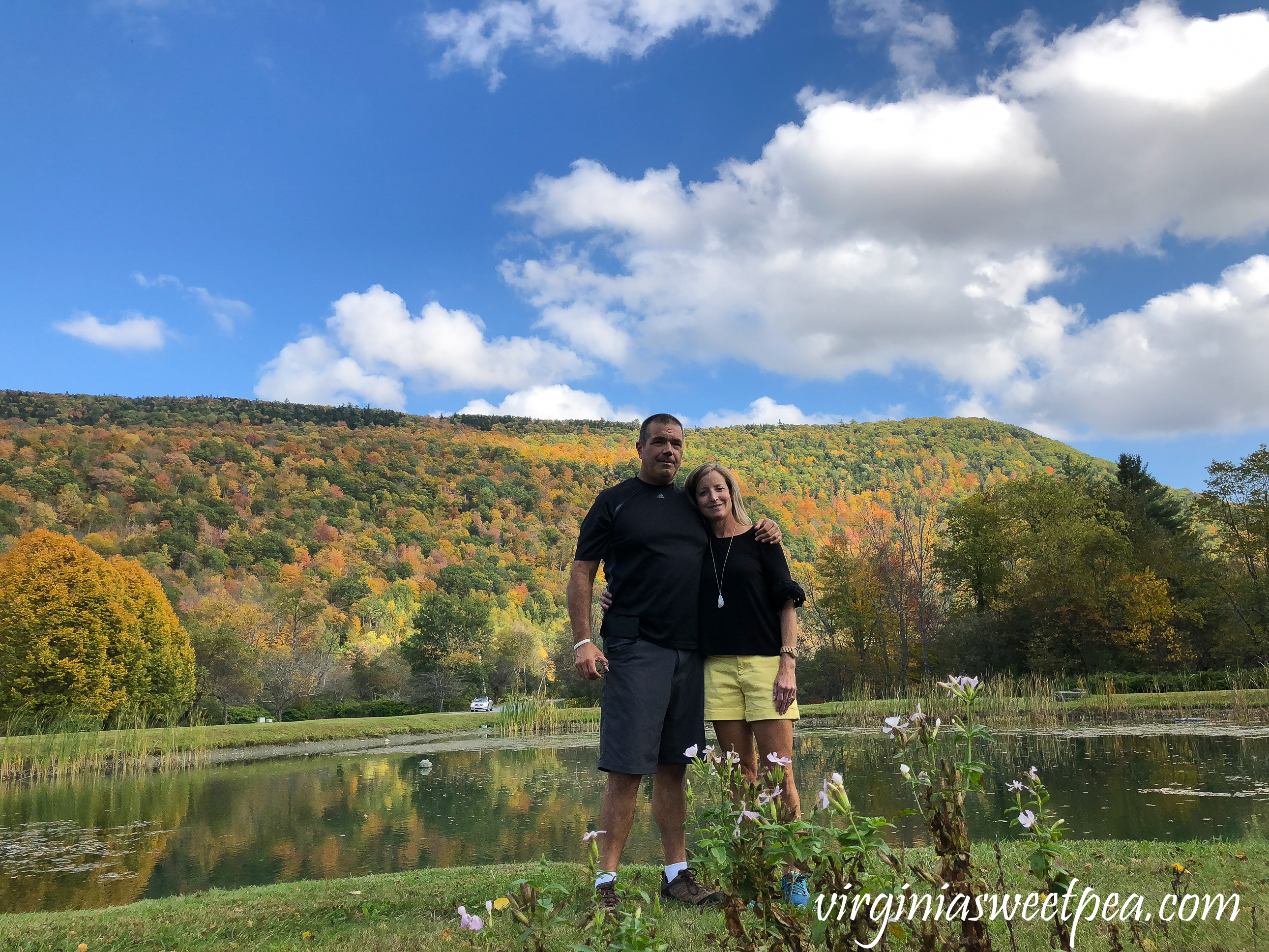 Leaf peeping in Vermont #vermont #fallinvermont 