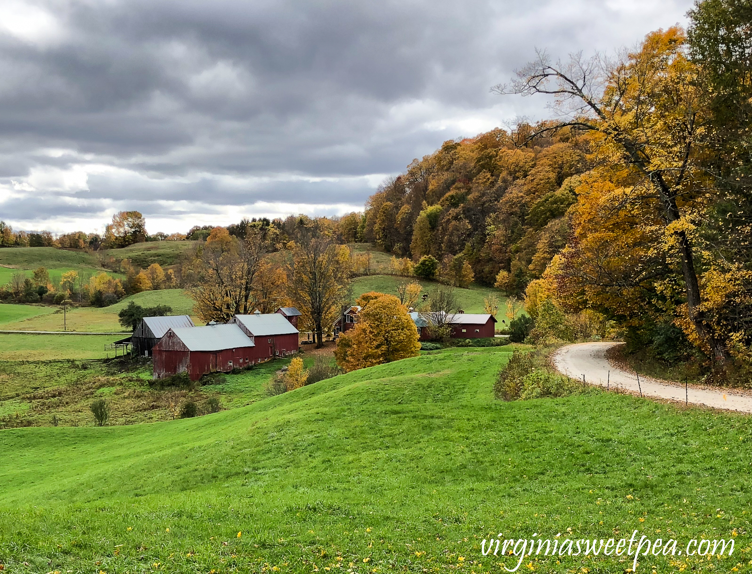 The Jenny Farm in Vermont #vermont #fallinvermont #fall