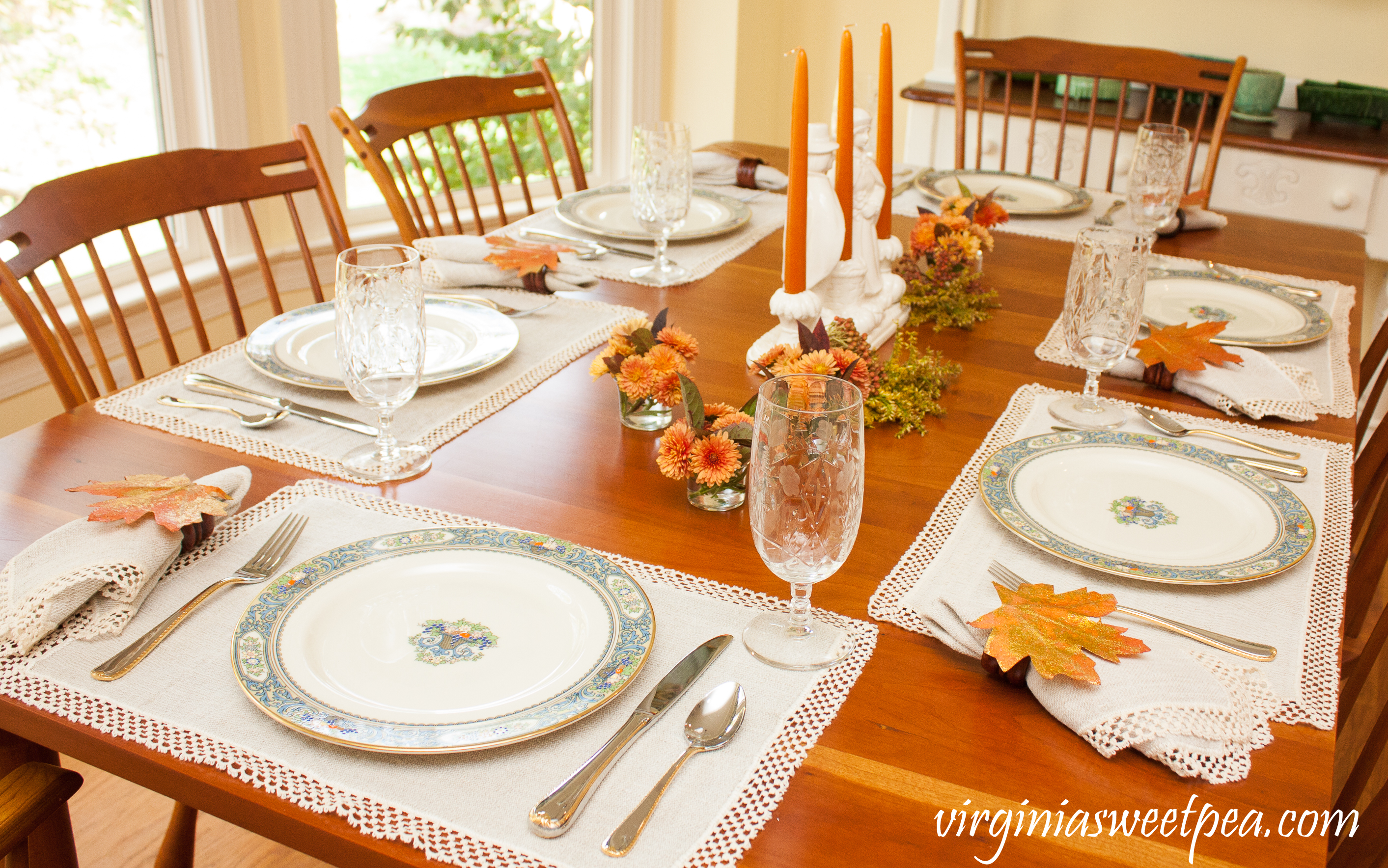 We Gather Together Thanksgiving Table - Get ideas for setting your table for Thanksgiving from 20+ bloggers. #thanksgivingdecor #thanksgiving #vintagepilgrims #thanksgivingtablescape