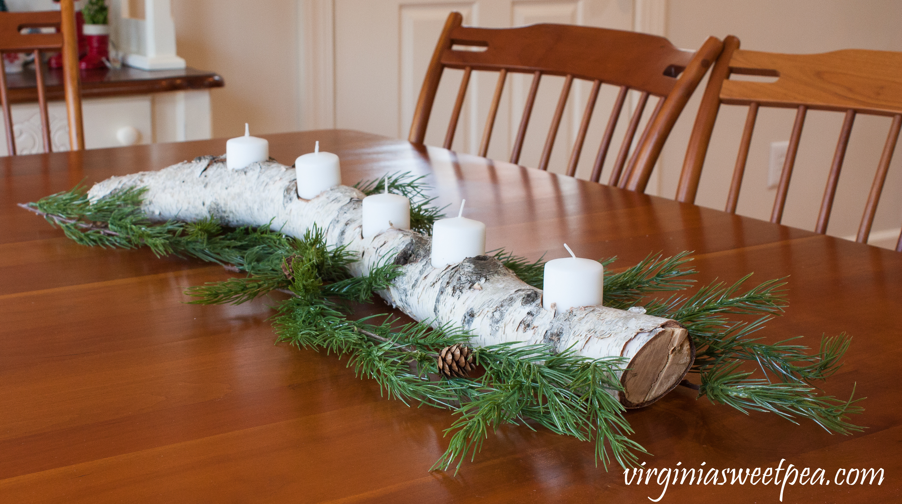 DIY Yuel Log - Learn how to make a yule log to use for decor in your home for winter. #diy #yulelog #diyyulelog