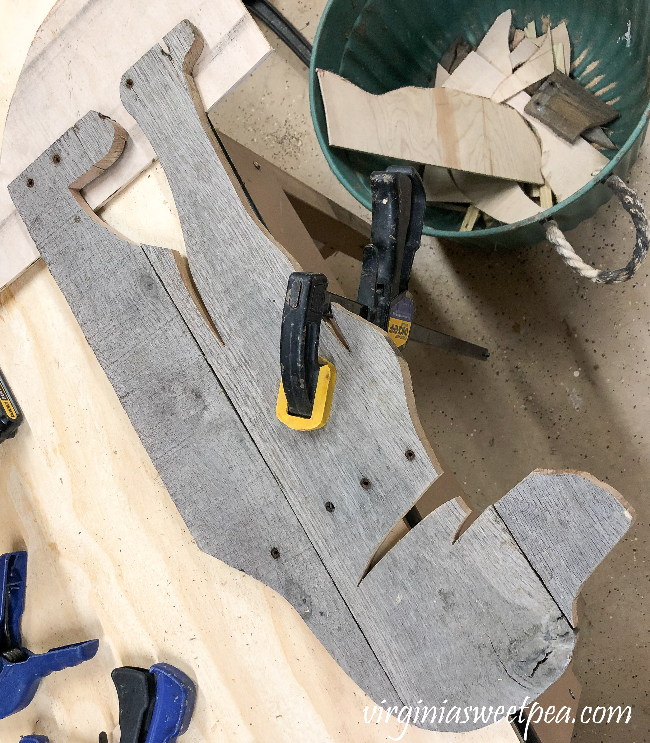 DIY Pallet Wood Dog - Attaching the pieces together