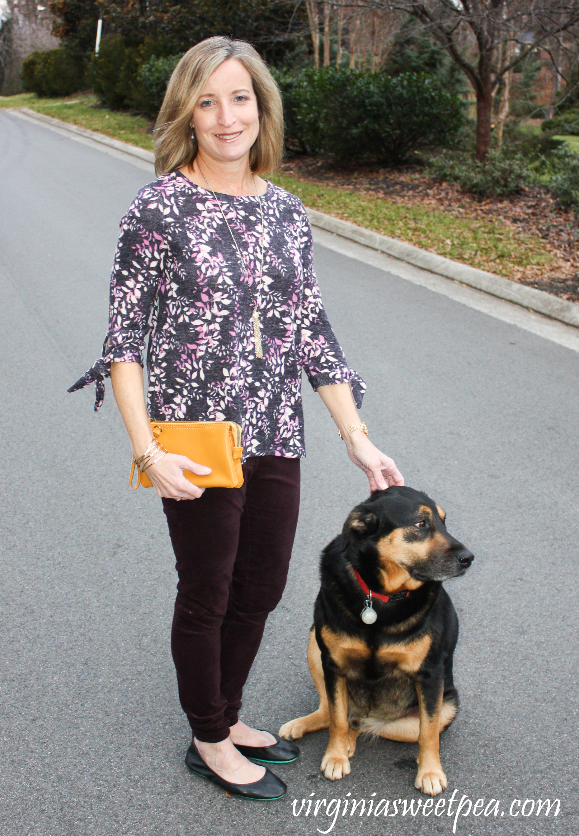 Stitch Fix Review for January 2019 - T-Shirt & Jeans Eileen Wallet Clutch