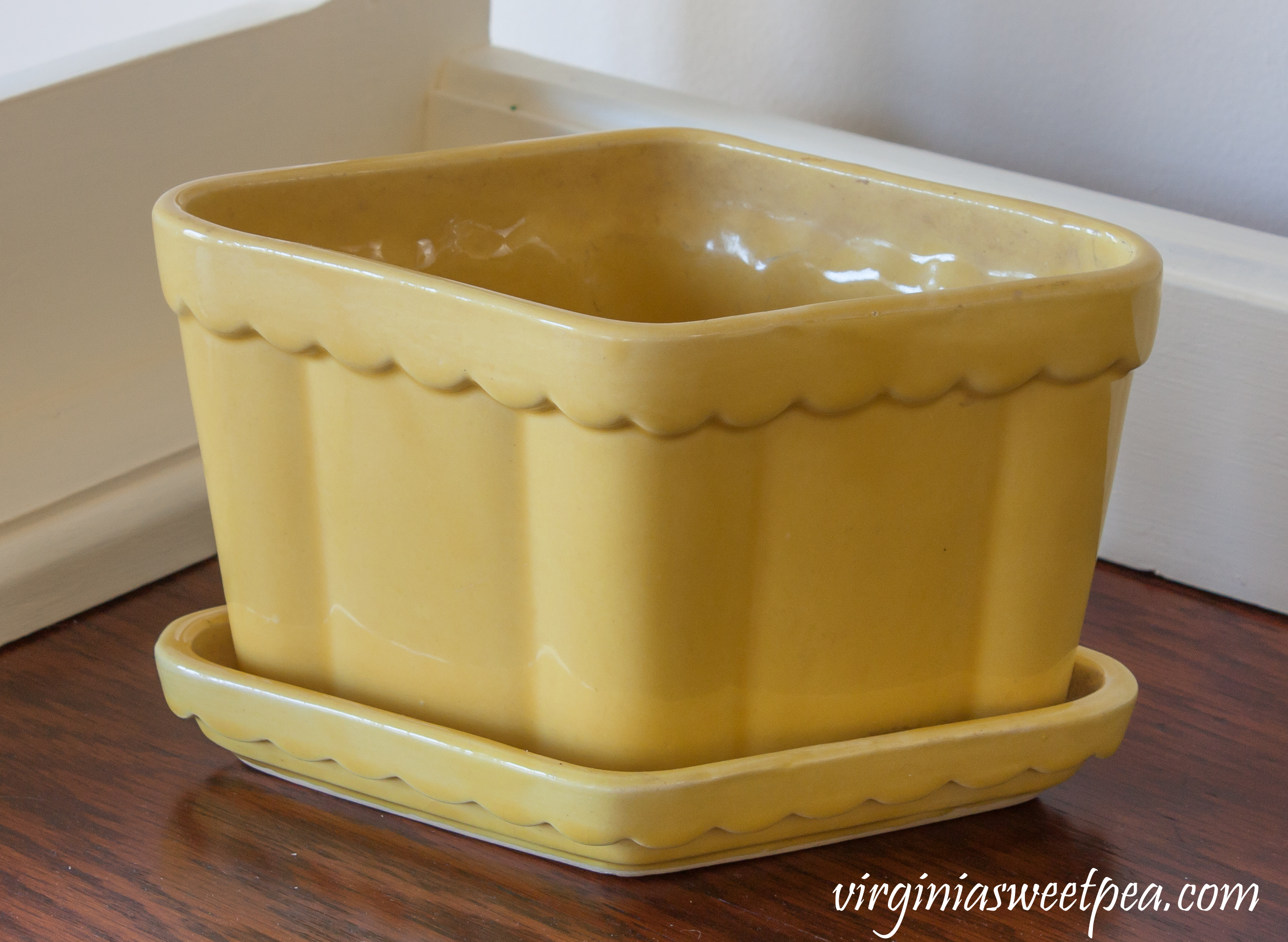 Vintage Yellow Planter #vintageplanter #vintagepottery