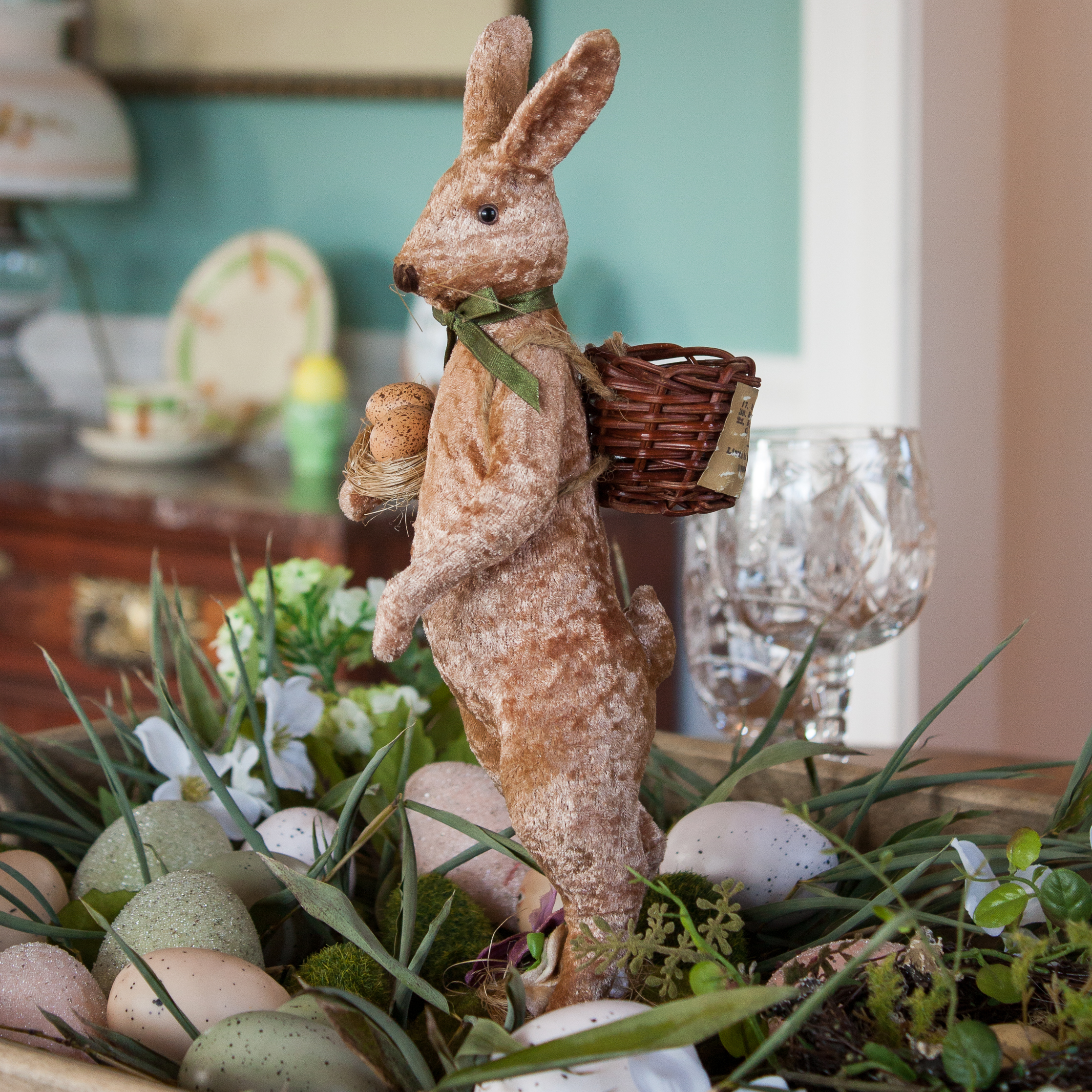 Farmhouse Style Easter Centerpiece and Table