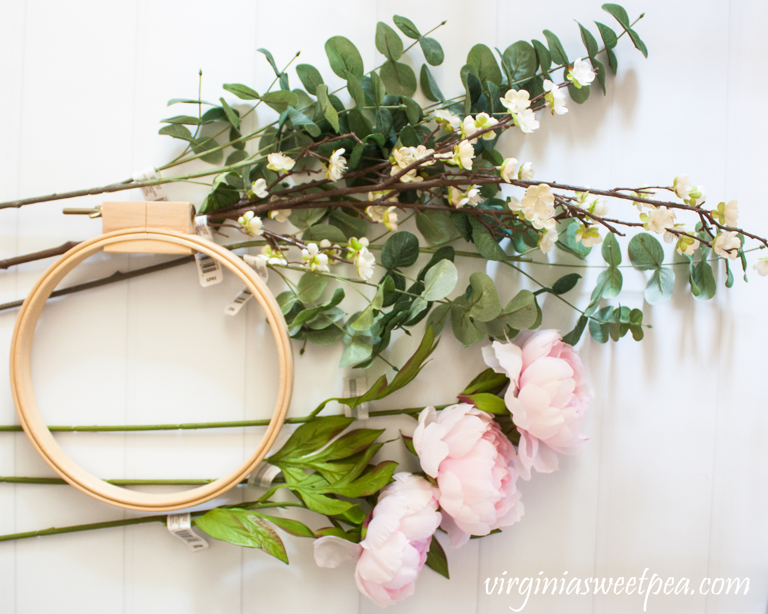 Supplies to make an embroidery hoop wreath