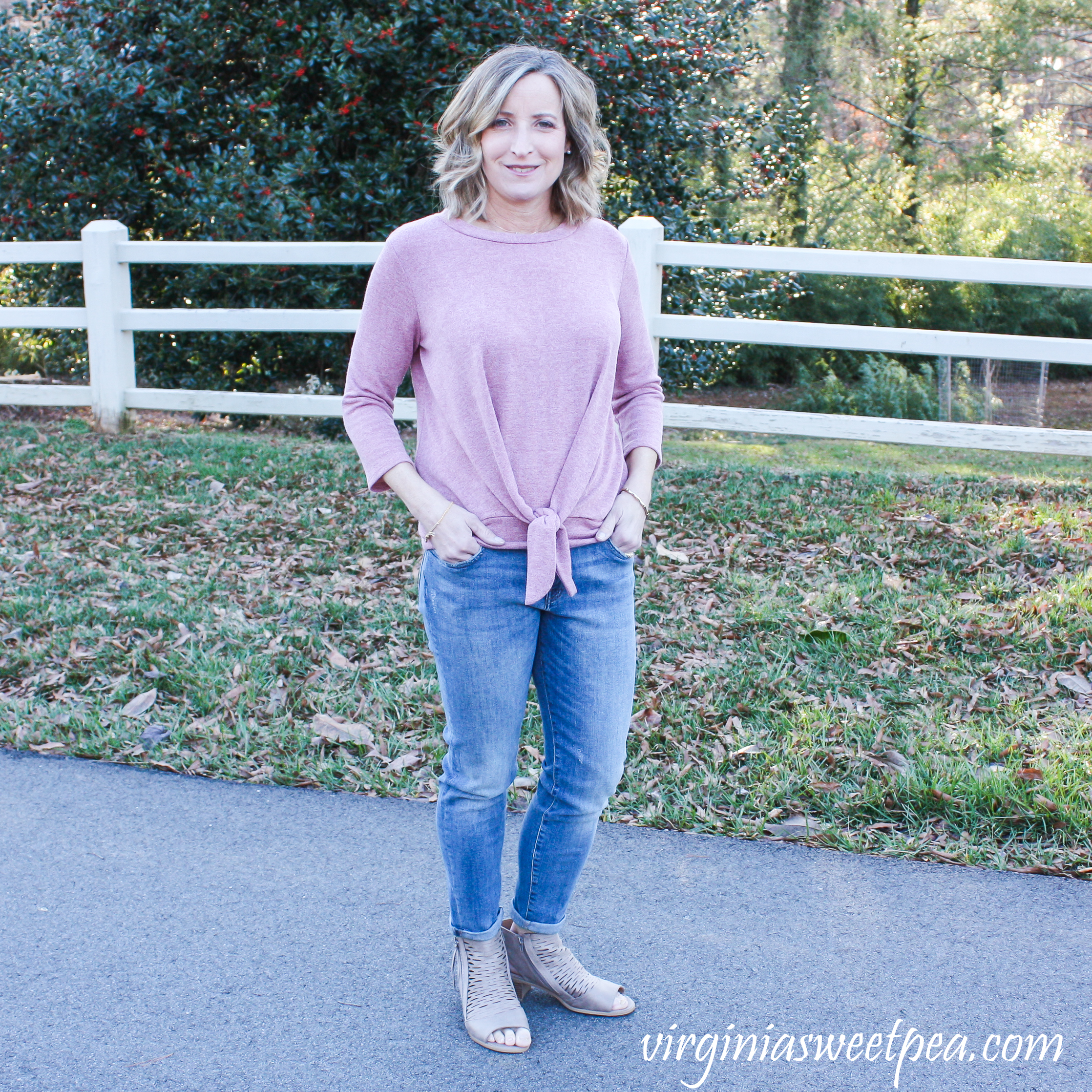 Stitch Fix Review for March 2019 - Warp + Weft Jenny Straight Leg Jean with Kaileigh Francine Tie Front Knit Top #stitchfix #stitchfixreview #stitchfix2019 #stitchfixspring #stitchfixjeans