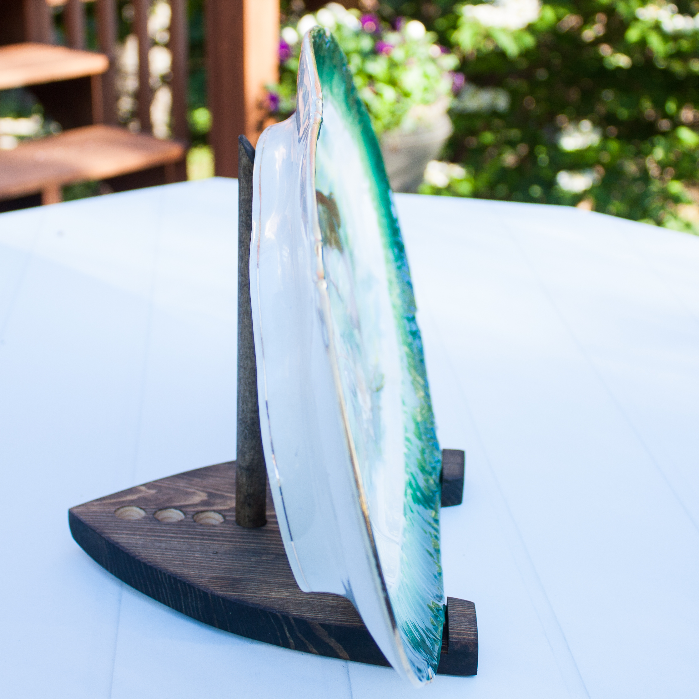 Make a wood plate stand to use to display a plate or art.