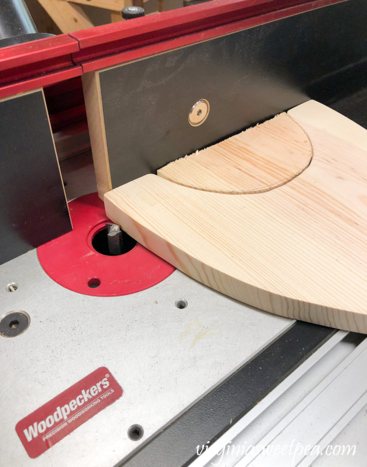 DIY Adjustable Wood Display Stand for Plates or Art Sweet Pea