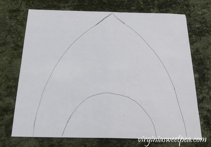 DIY Adjustable Wood Display Stand for Plates or Art Sweet Pea