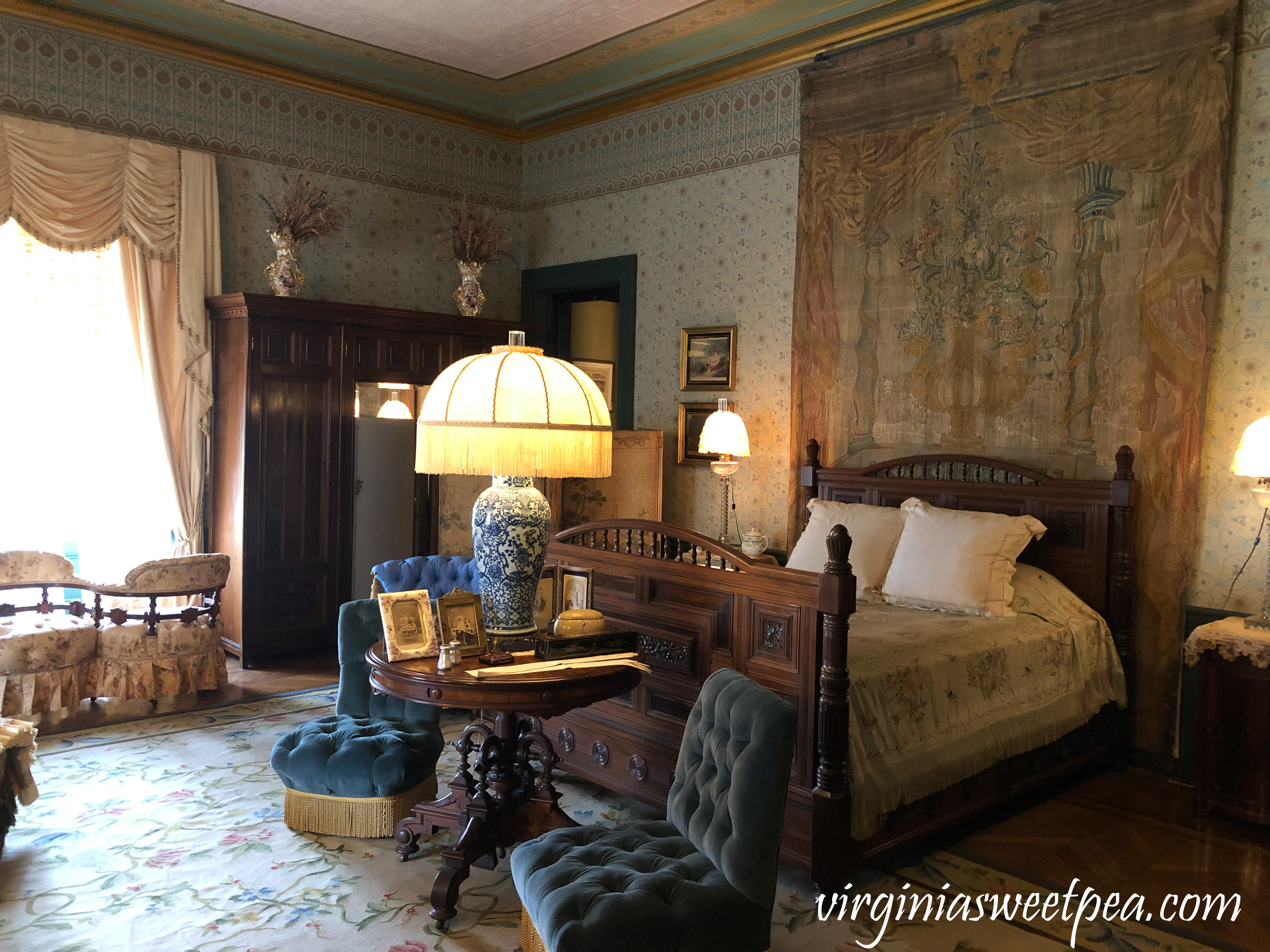 Bedroom at Chateau-sur-Mer in Newport, RI