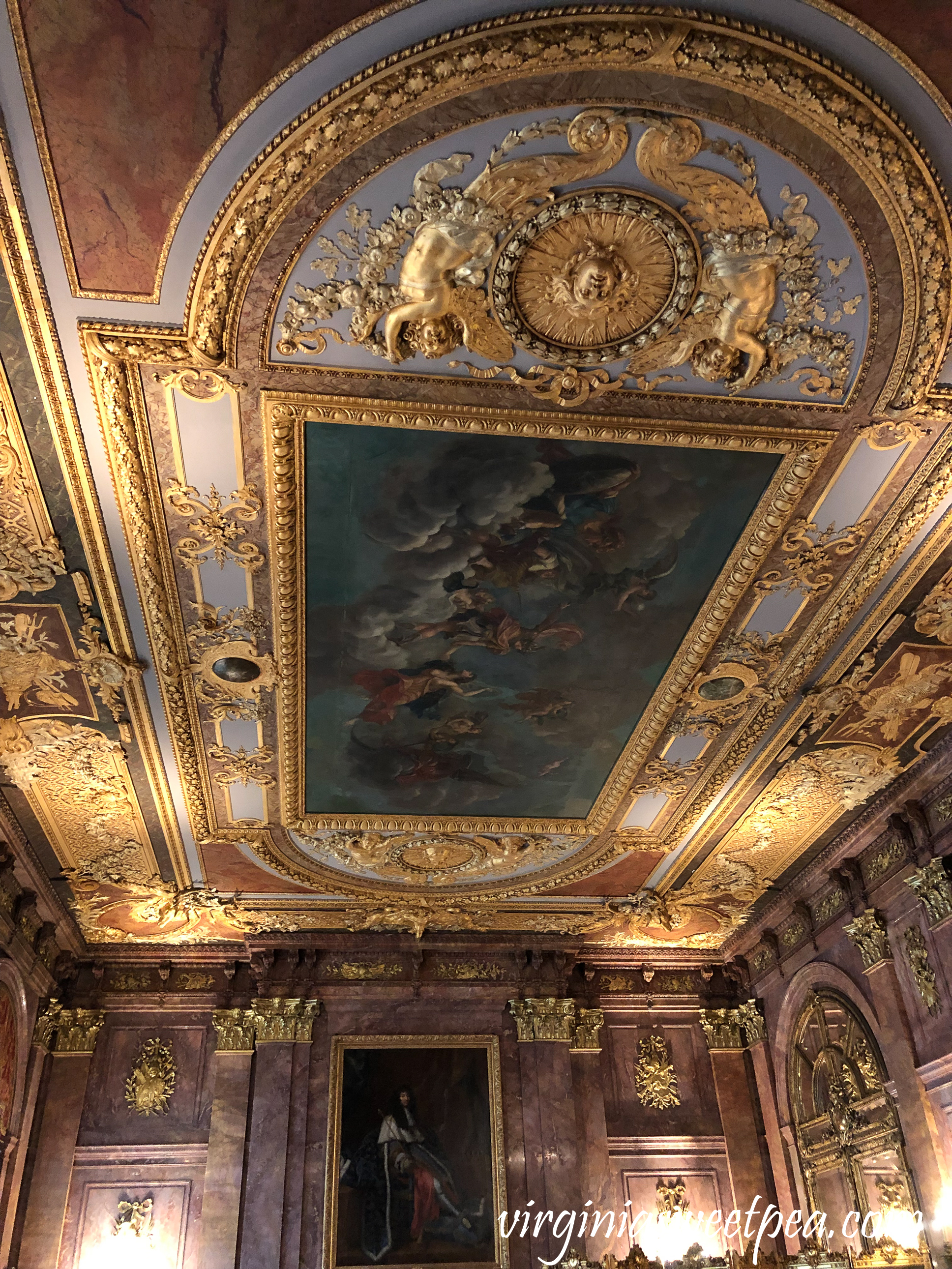 Dining room ceiling in Marble House