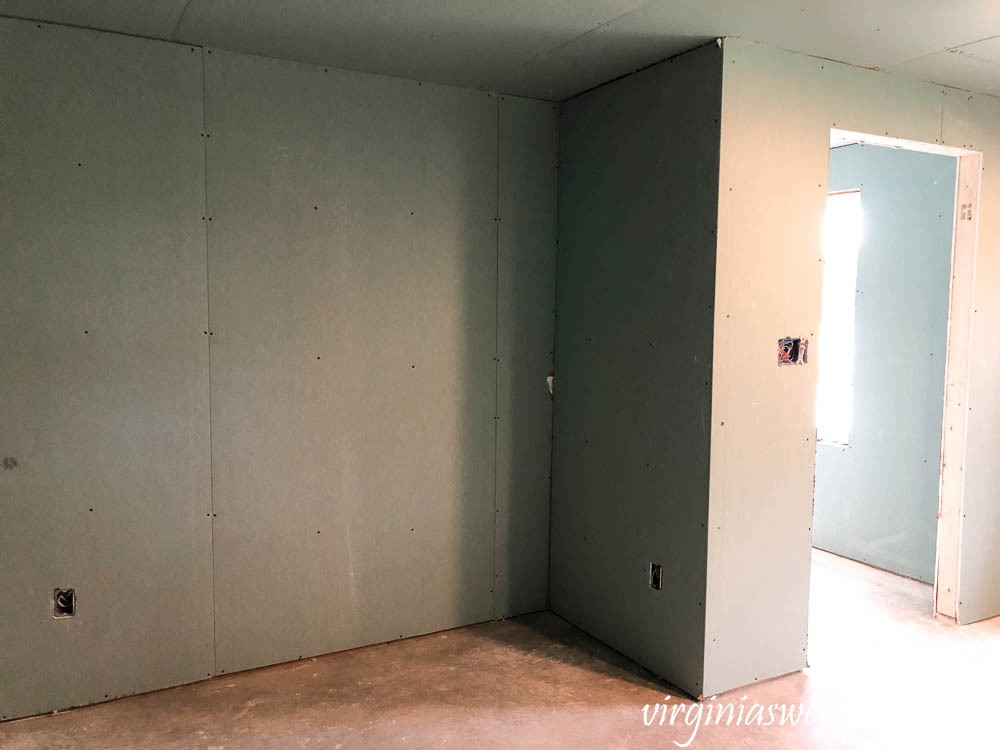 Drywalling a basement