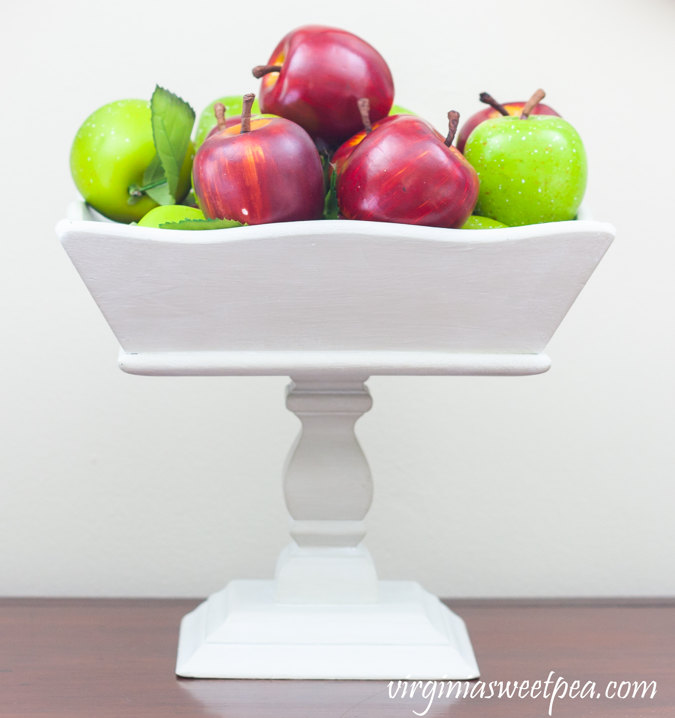 Apple themed late summer/early fall vignette