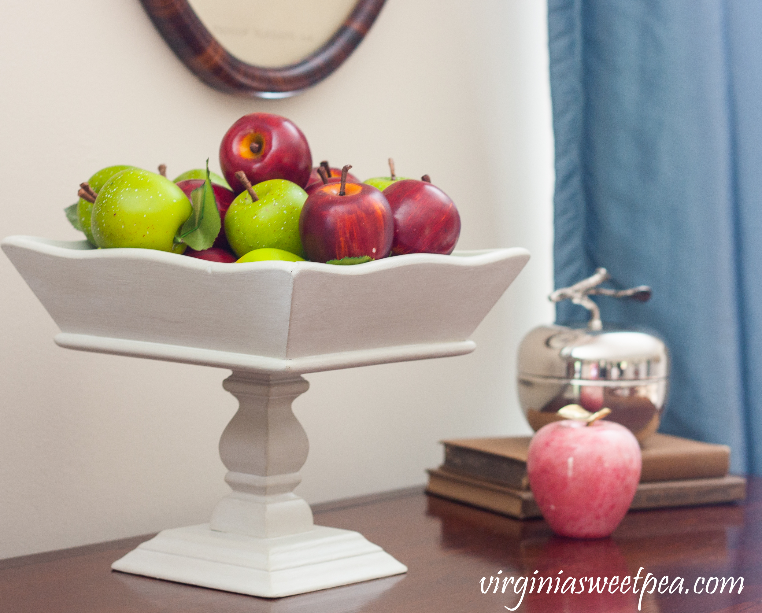 Apple themed late summer/early fall vignette