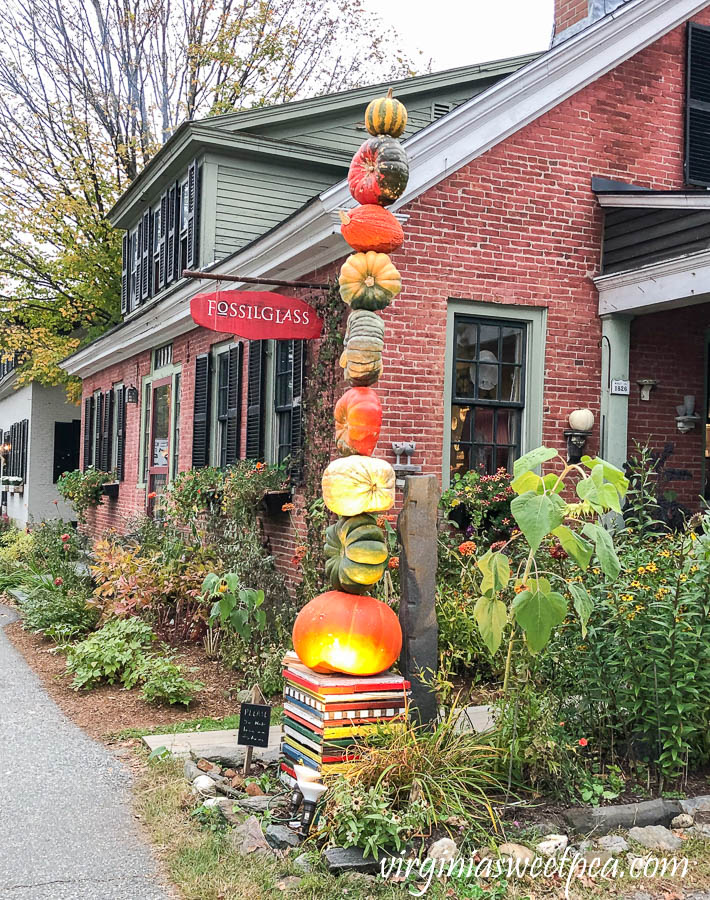 Totem pole made from pumpkins in Woodstock, Vermont