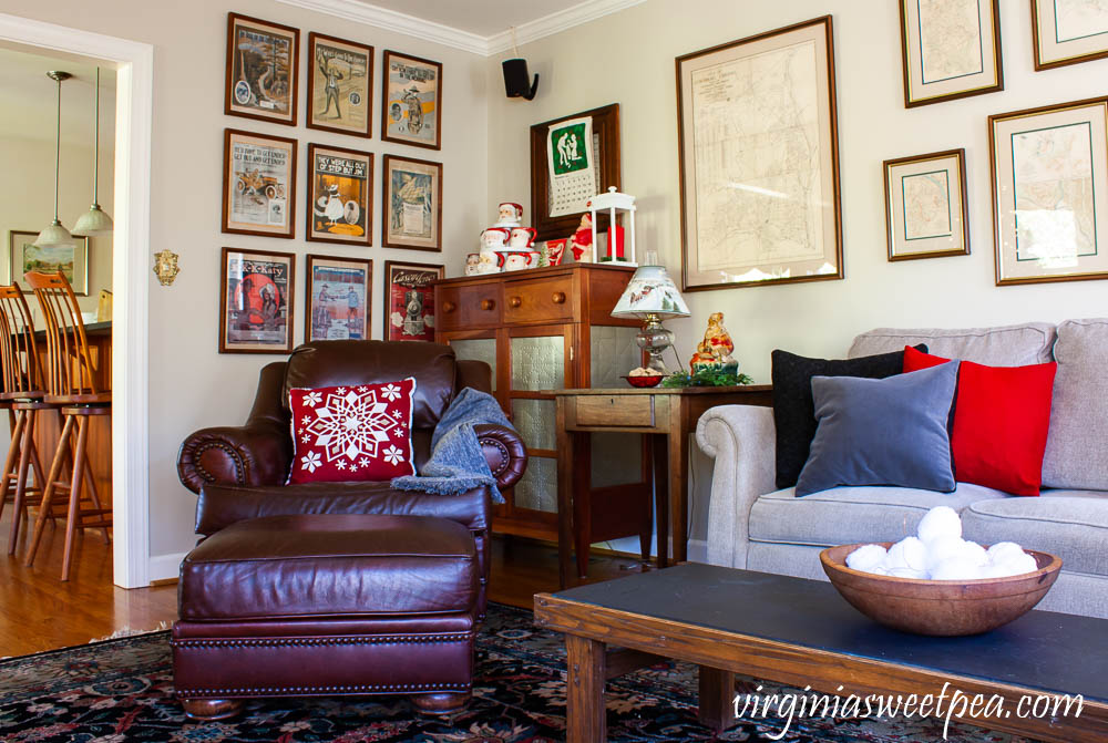 Family Room Decorated for Christmas with Vintage